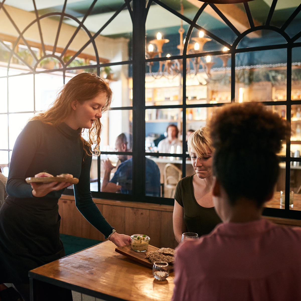 Restaurants are finding that mobile marketing is the sure fire way to get those tables filled